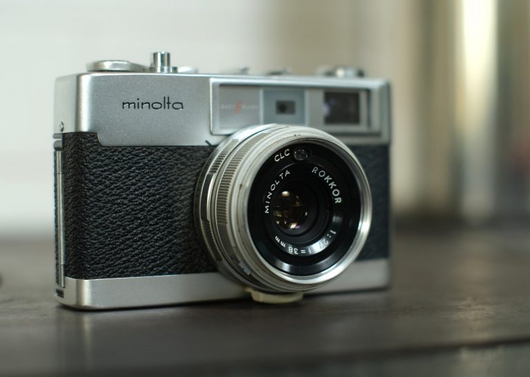 How Does a Rangefinder Work? Feb 2024 All it's Types with Tips