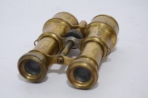 who invented binoculars