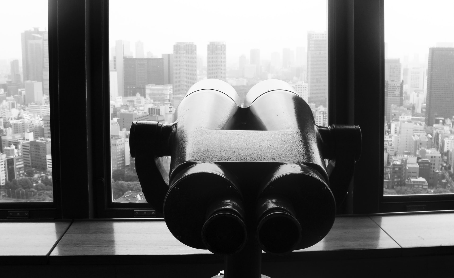 Who Makes West Marine Binoculars? Mar 2024 InDepth Guide with FAQs