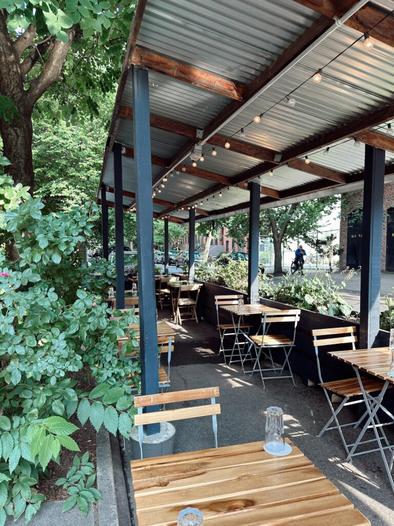 best outdoor umbrella to install