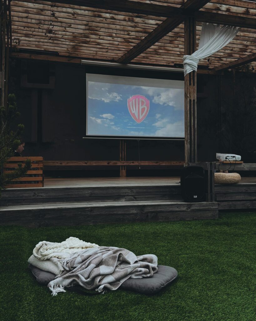 best outdoor projector to buy